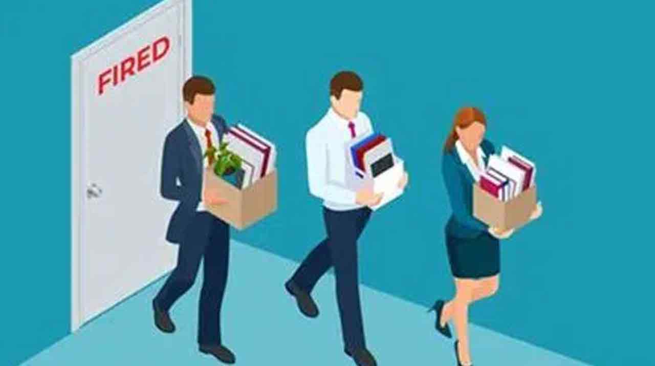 వ్యాప్కోస్‌లో భారీగా ఉద్యోగుల తొలగింపు