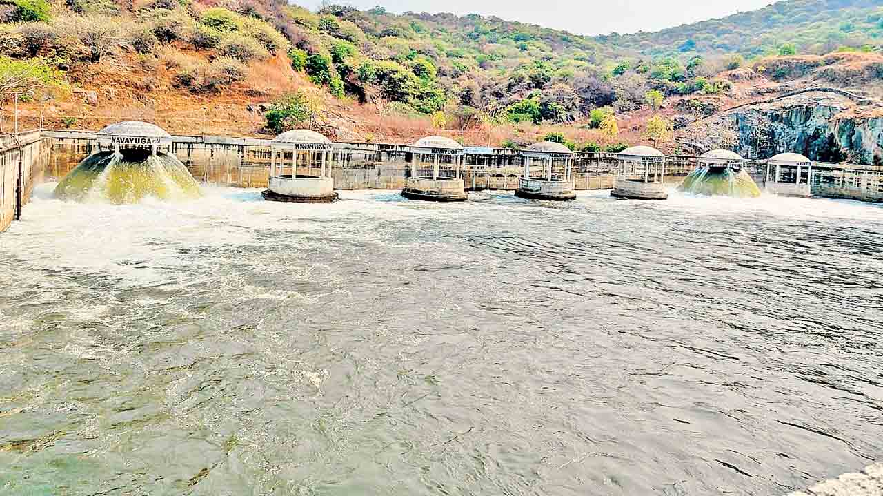 ఉరకలెత్తుతున్న కాళేశ్వరం జలాలు