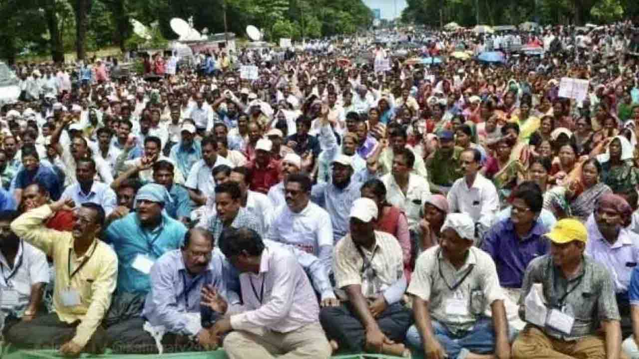 పది మూల్యాంకన పారితోషికం పెండింగ్‌