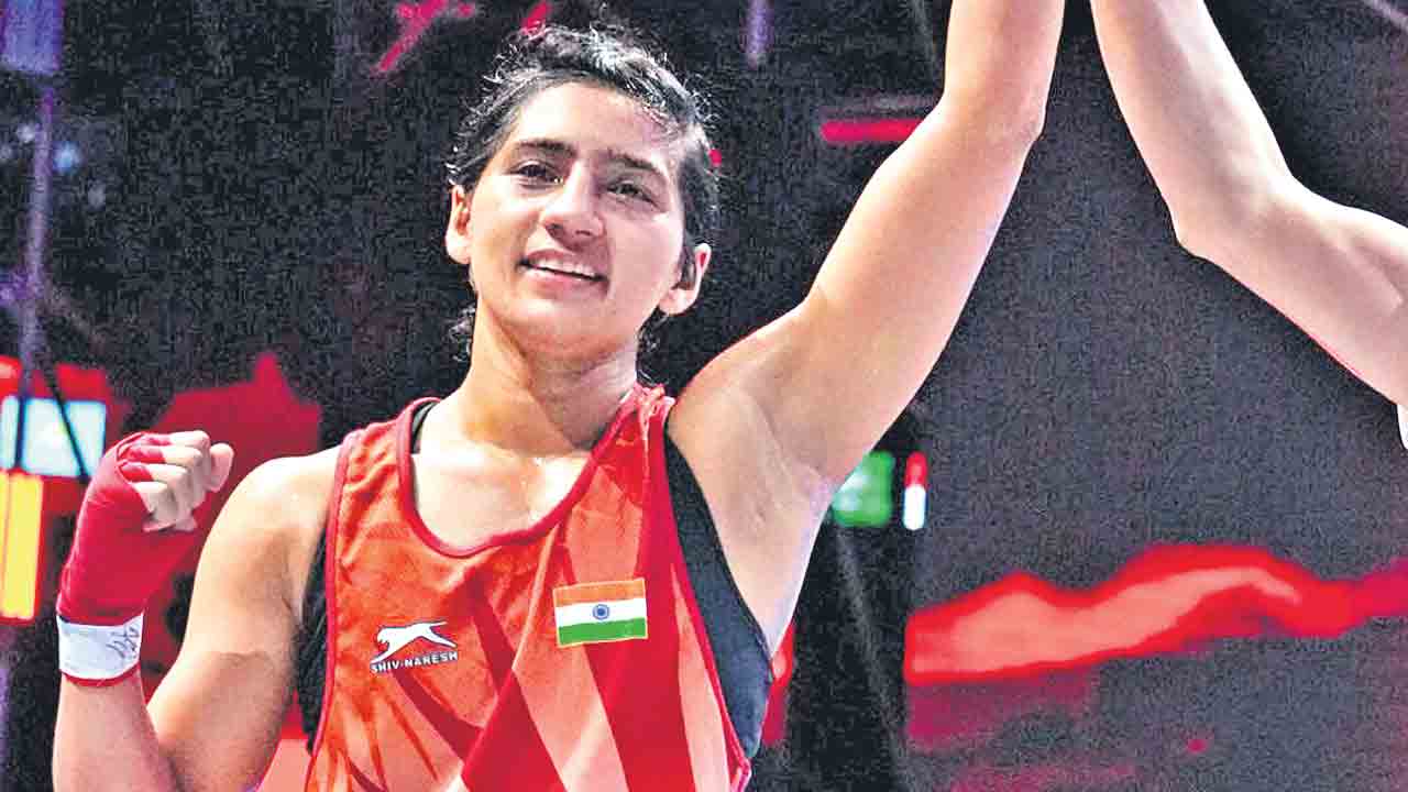 ఫైనల్‌కు ప్రీతి.. టైటిల్‌ పోరుకు ప్రియ, అరుంధతి సెమీస్‌లో నిఖత్‌, లవ్లీనా ఓటమి