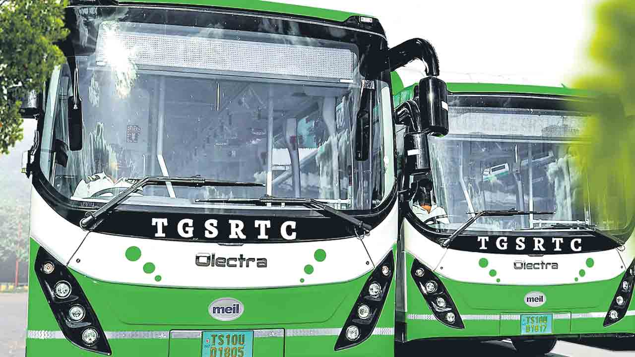 ఎలక్ట్రిక్‌ పోటు.. డిప్యుటేషన్‌ వేటు.. ఆర్టీసీలో డ్రైవర్లు, మెకానిక్‌ల బదిలీలు