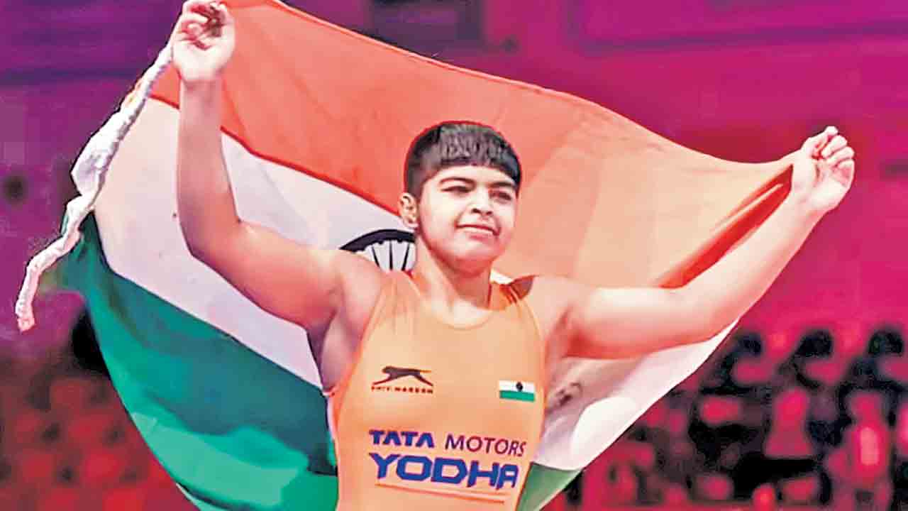 ఫైనల్‌కు గోయట్‌.. హన్సిక, నేహాకు కాంస్యాలు