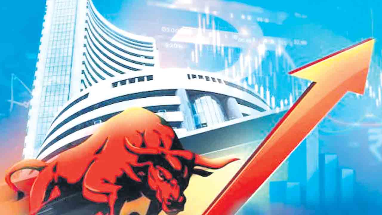 భారీగా లాభపడ్డ సూచీలు.. సెన్సెక్స్‌ 918, నిఫ్టీ 275 పాయింట్ల లాభం