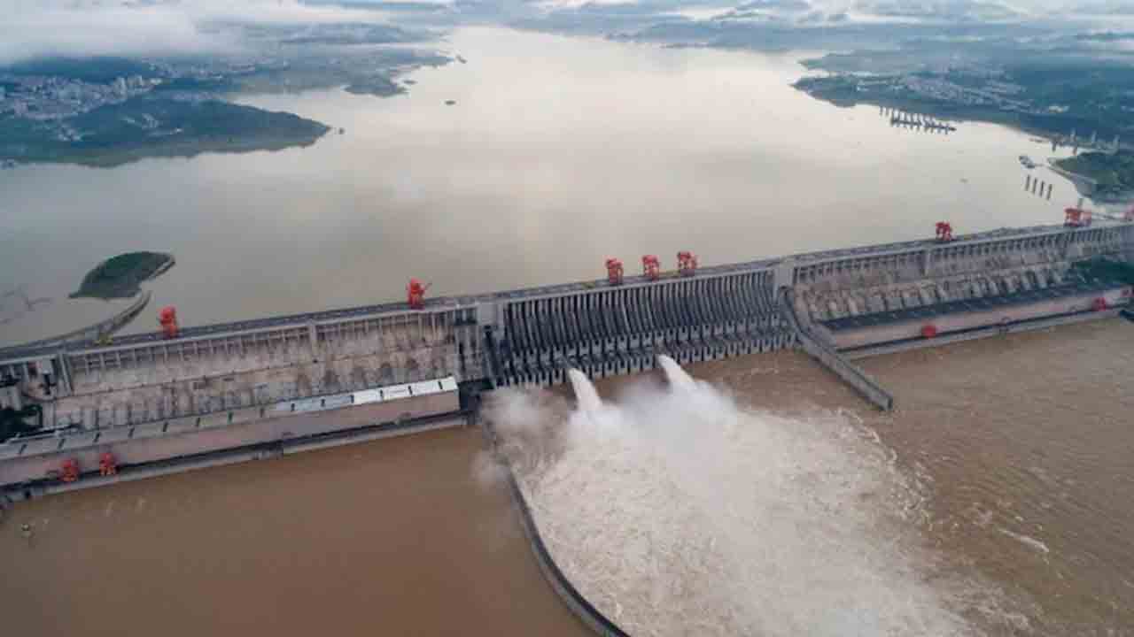 ప్రపంచంలోనే అతి పెద్ద ఆనకట్టకు చైనా శ్రీకారం