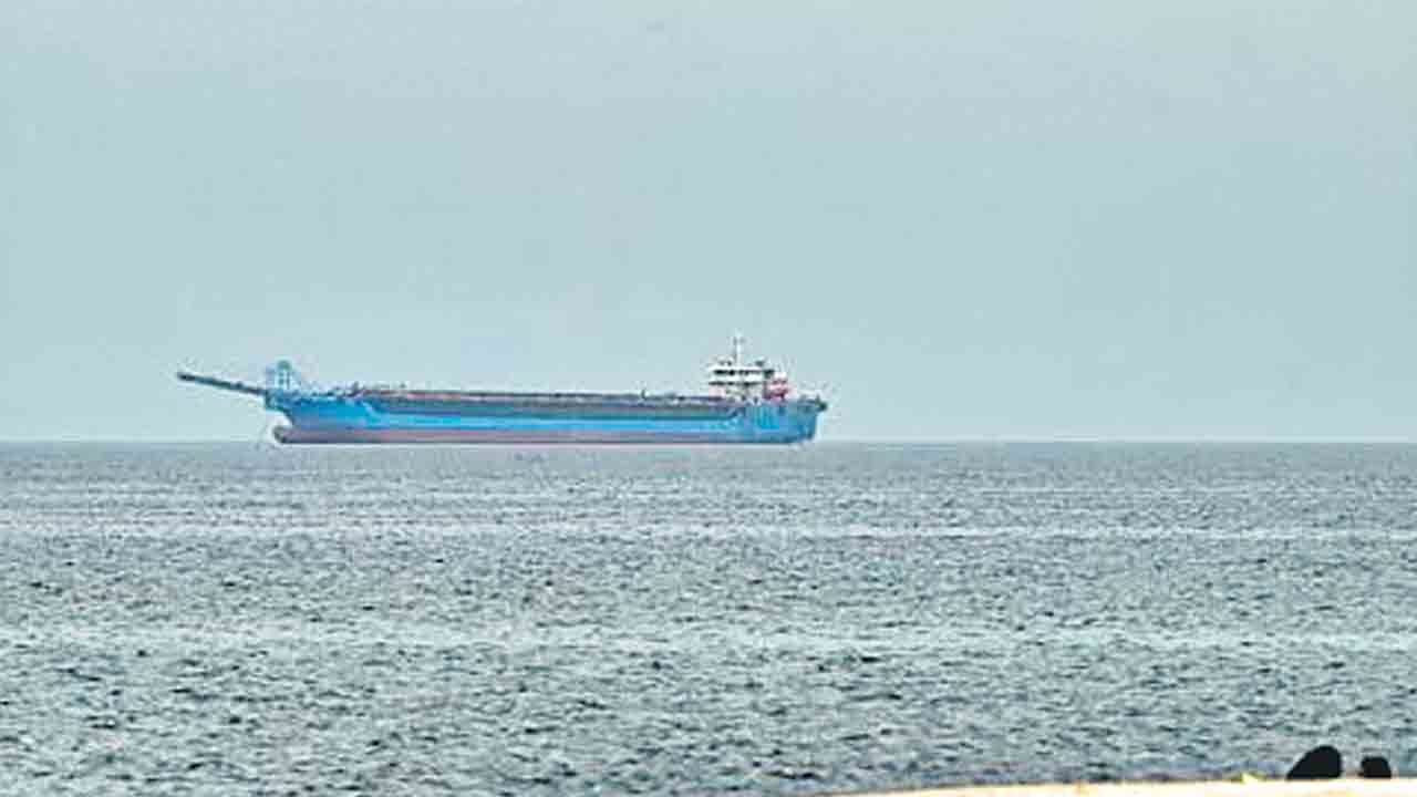 హొర్ముజ్‌ను తెరిచిన ఇరాన్‌.. ప్రపంచ దేశాలకు శుభవార్త