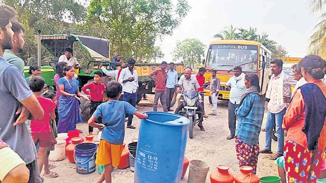 మళ్లీ కన్నీటి కష్టాలు.. సమైక్య పాలన నాటి దృశ్యాలు