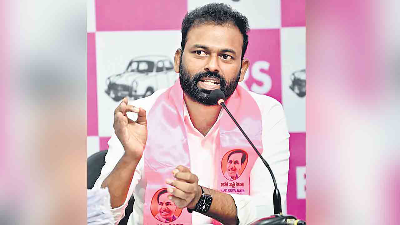 కేసీఆర్‌ను తిట్టేందుకే సభ పెట్టిండ్రా?