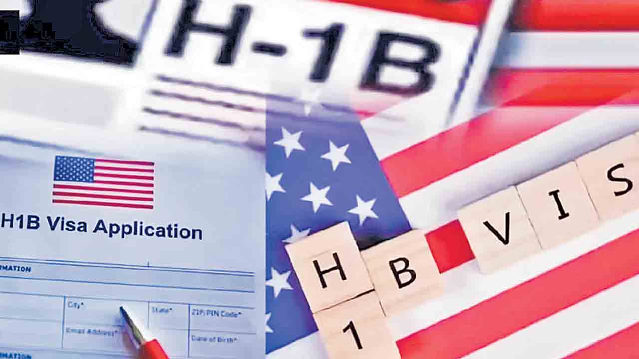 మూడేండ్ల పాటు హెచ్‌-1బీ వీసాల జారీ నిలిపివేత?