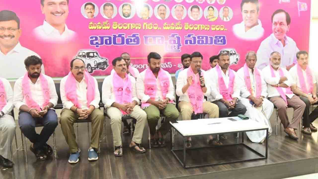 హైకోర్టు తీర్పుతో బద్దలైన కుట్ర కోటలు.. కేసీఆర్‌ను బద్నాం చేయాలని చూసిన కాంగ్రెస్‌కు గట్టి చెంప దెబ్బ