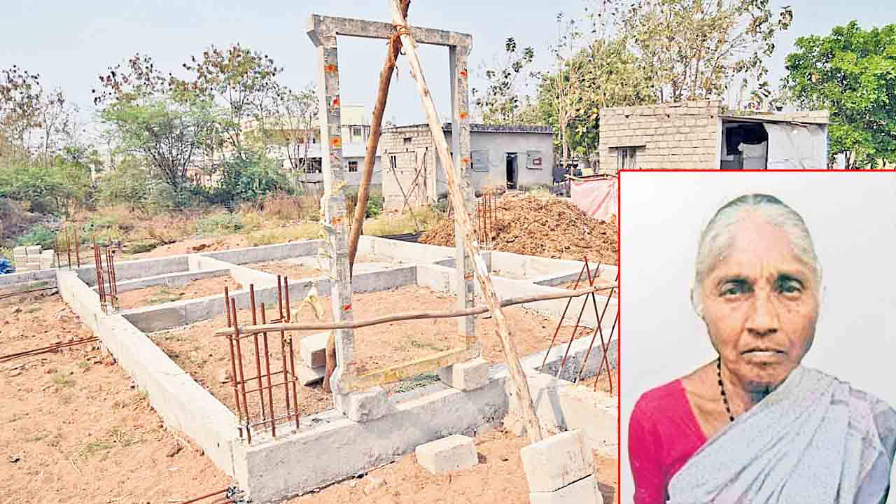 ఇందిరమ్మ బిల్లు రాలేదని ఆగిన గుండె.. బేస్‌మెంట్‌ పూర్తయినా ఆర్నెల్లుగా రాని బిల్లు.. ఆగిన నిర్మాణం