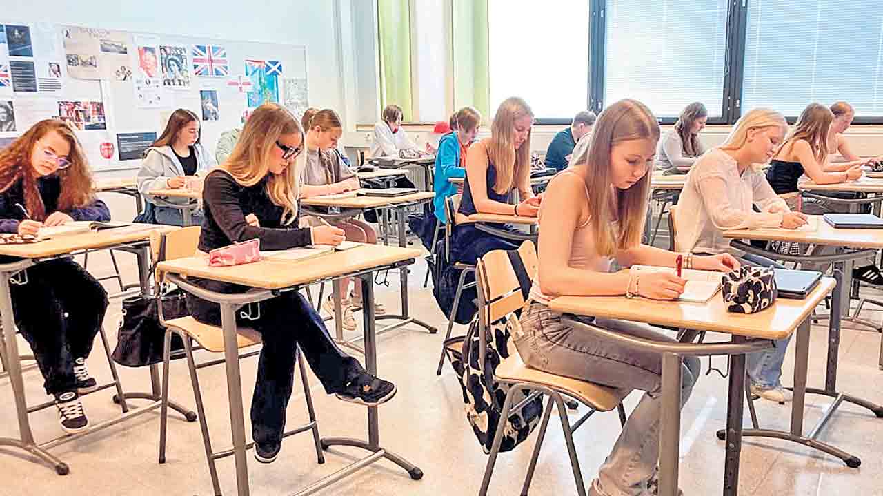 సీనియర్‌ ఉద్యోగులే టార్గెట్‌.. ఒరాకిల్‌లో ఇటీవల 20-30 వేల మందికి ఉద్వాసన