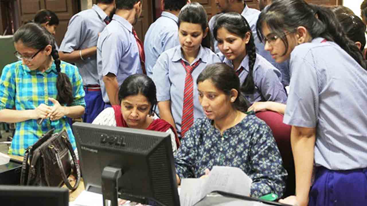 టీజీఆర్జేసీ హాల్‌టికెట్లు విడుదల