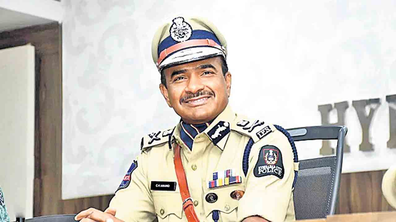 మాజీ సైనికుల సంక్షేమానికి చర్యలు : సీవీ ఆనంద్‌