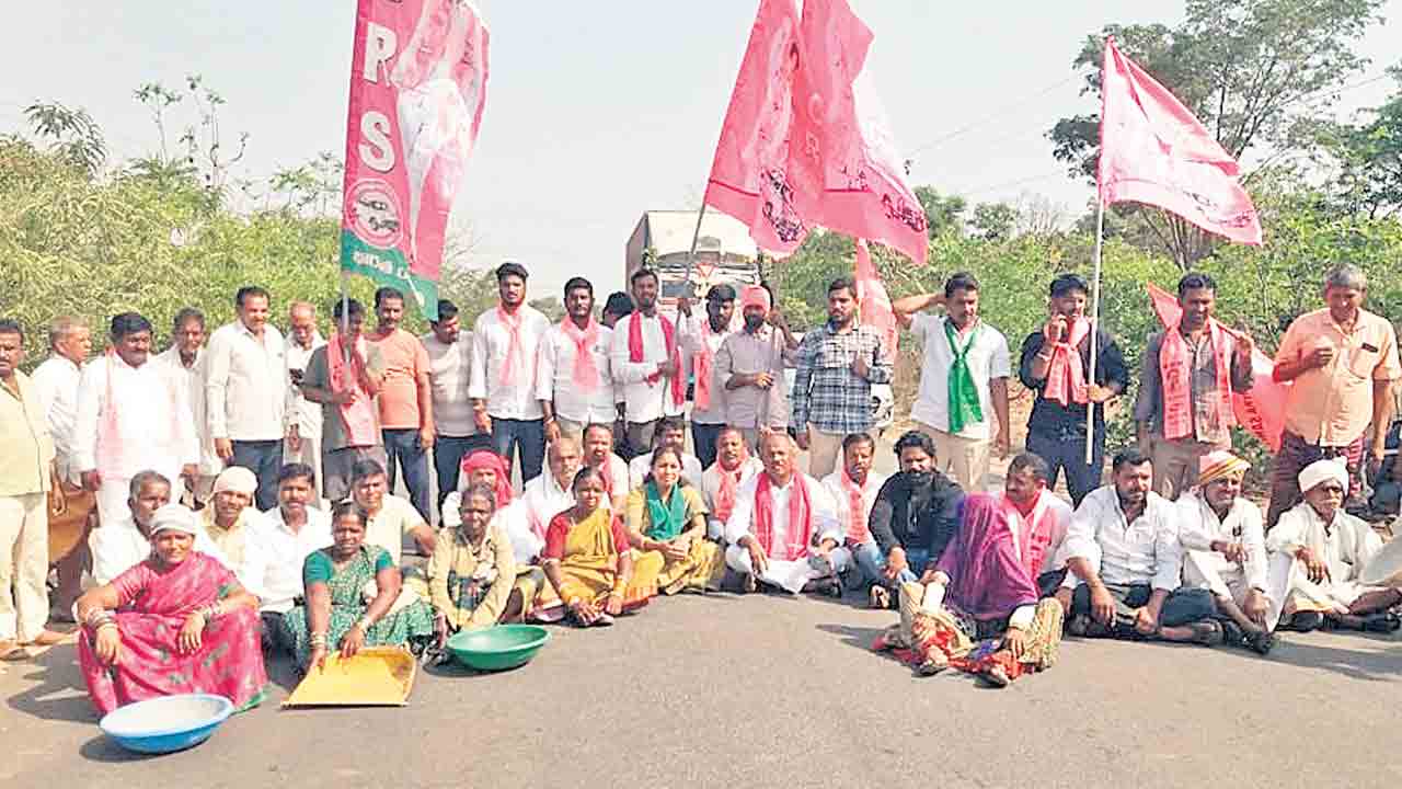 సత్వరమే ధాన్యం కొనుగోళ్లు చేపట్టాలి
