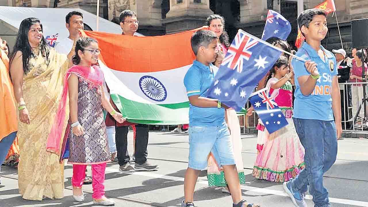 ఆస్ట్రేలియాలో మనోళ్లే అత్యధికం