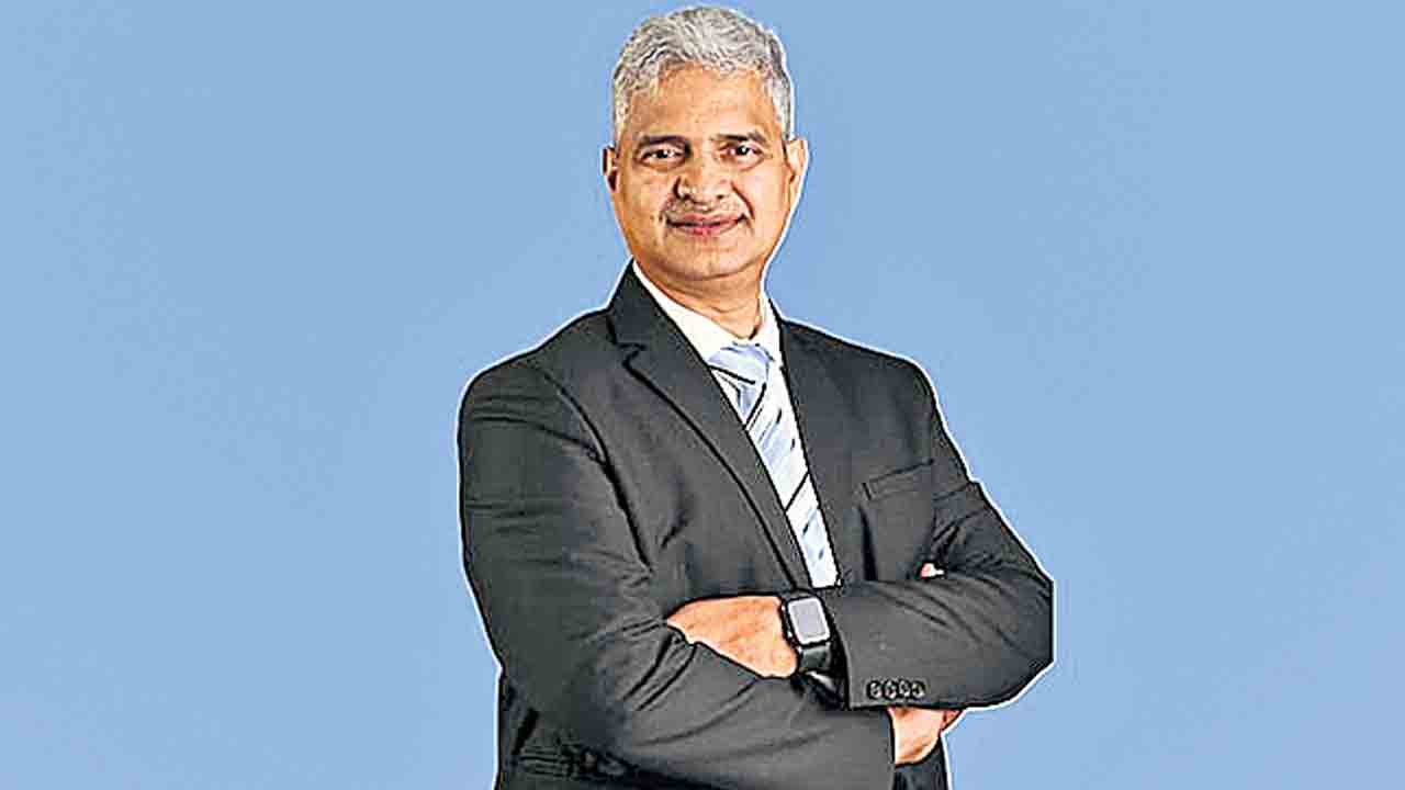 పవర్‌గ్రిడ్‌ కార్పొరేషన్‌ సీఎండీగా వంశీ రామమోహన్‌