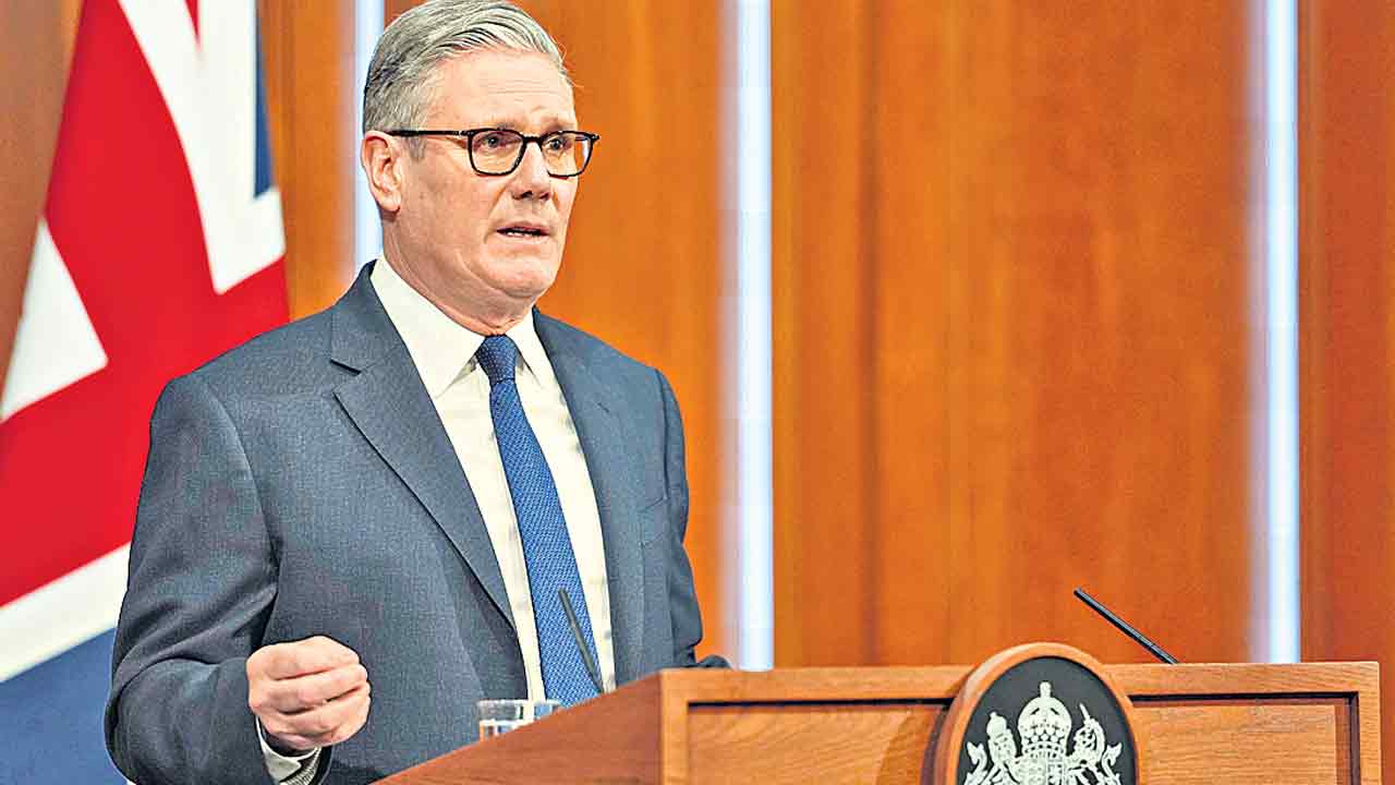 యుద్ధంలో చేరే ప్రసక్తే లేదు!