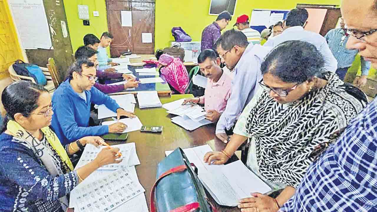 ఓటర్ల తొలగింపు@7.85 కోట్లు