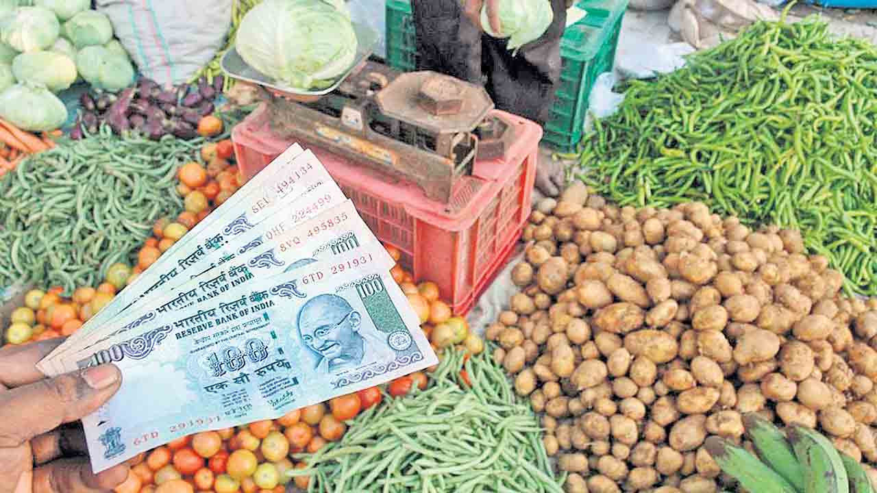 హోల్‌సేల్‌ ధరలకు రెక్కలు