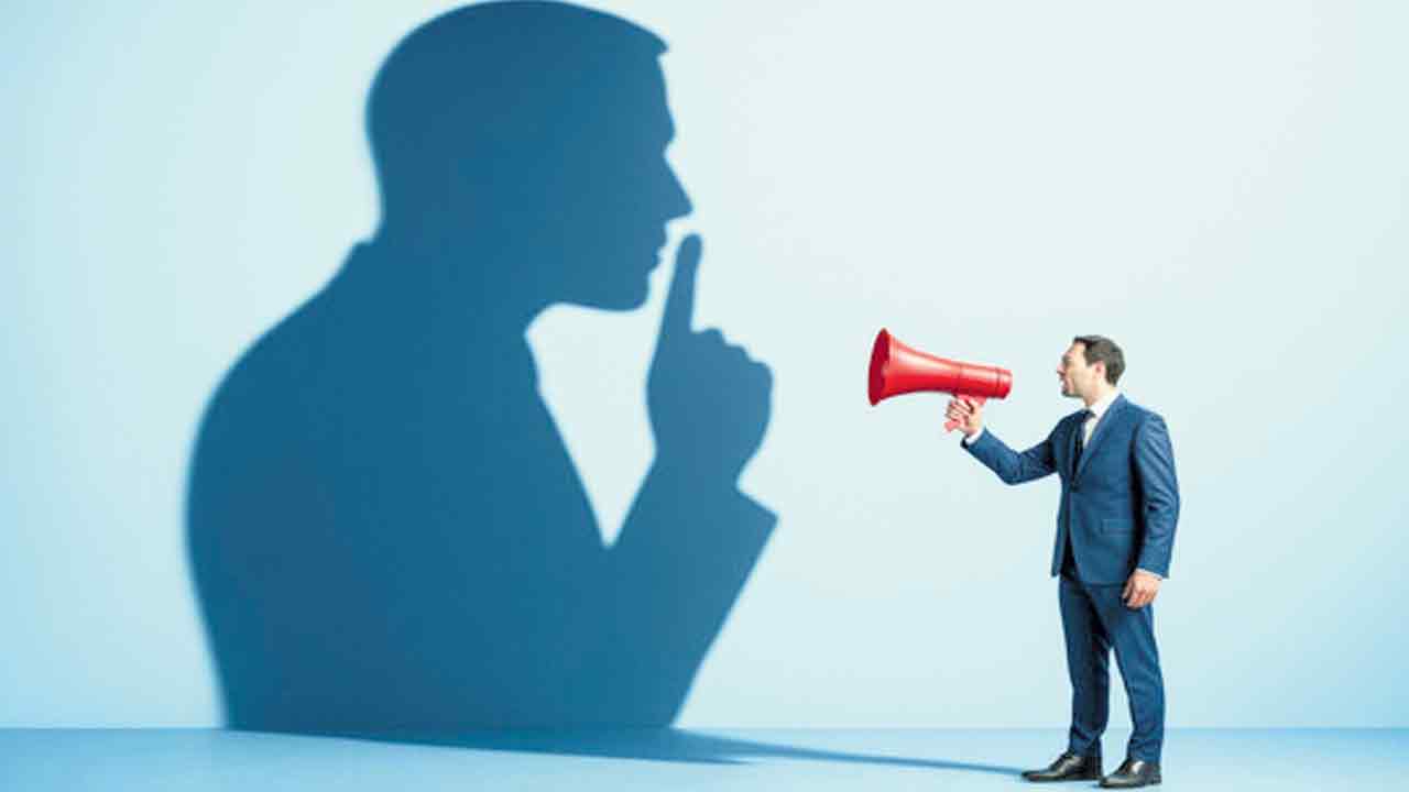 ‘లెక్కల’పై నోరువిప్పని బడుగునేతలు