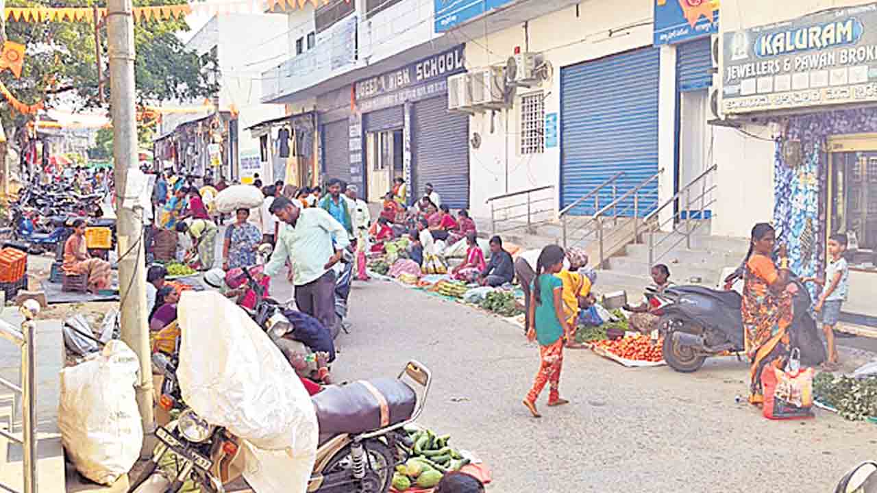 ఆదాయం ఉన్నా.. వసతులు సున్నా