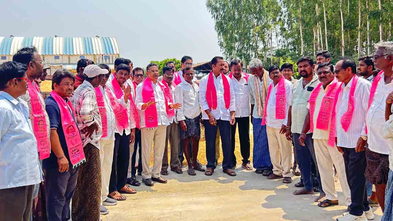 రైతుల గోడు పట్టదా?