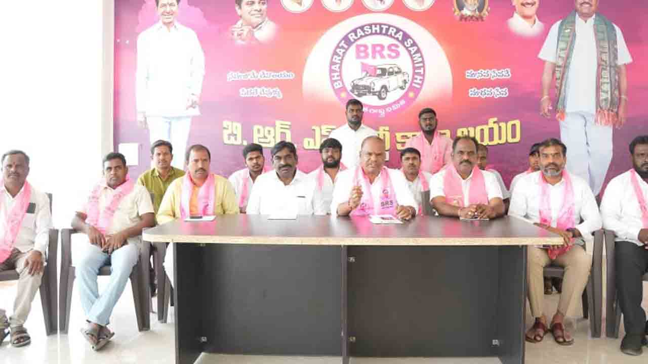 కాంగ్రెస్‌ అరాచకాలకు అడ్డూ అదుపులేదు