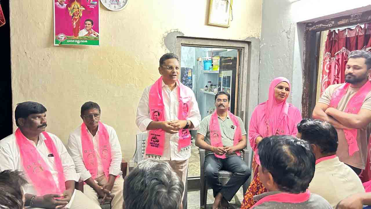 ఆరు గ్యారెంటీలతో అంతా మోసం