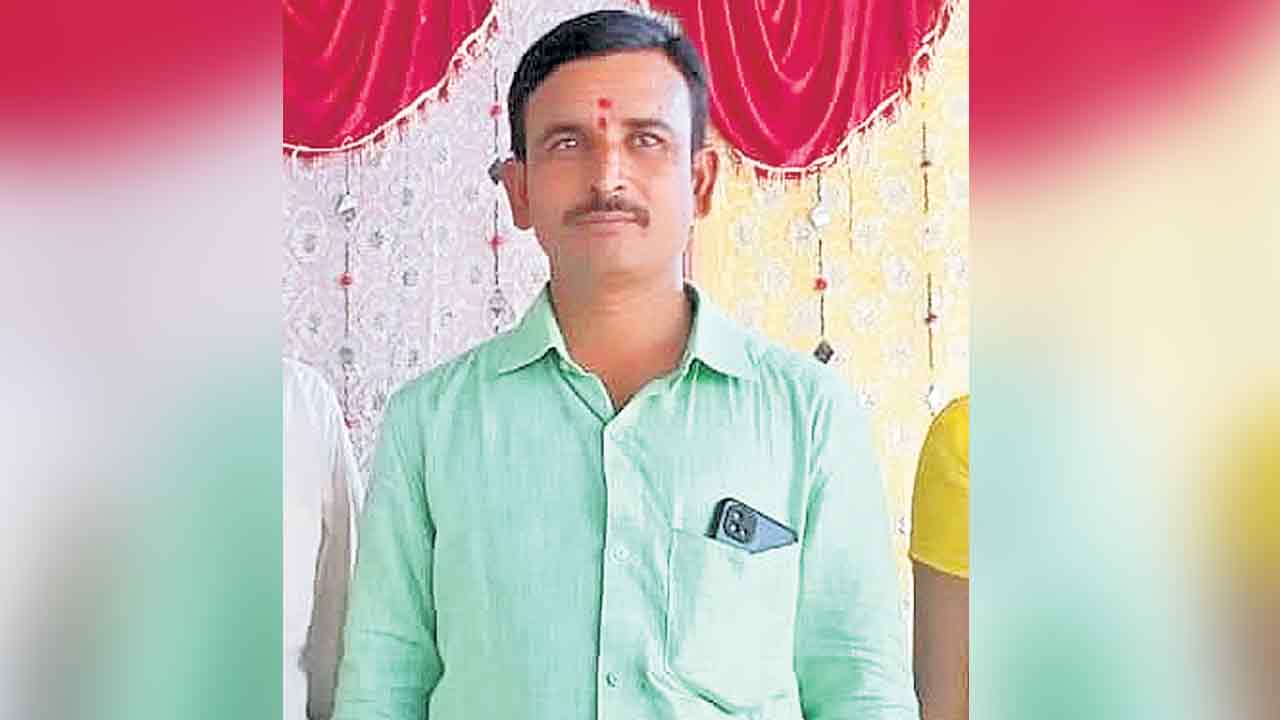 ఆర్థిక ఇబ్బందులతో రైతు ఆత్మహత్య