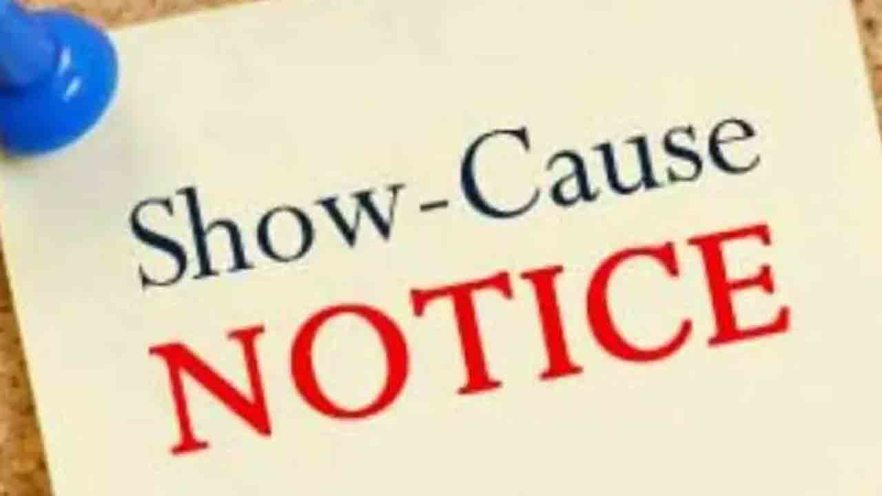 76 మంది సిబ్బందికి షోకాజ్‌ నోటీసులు