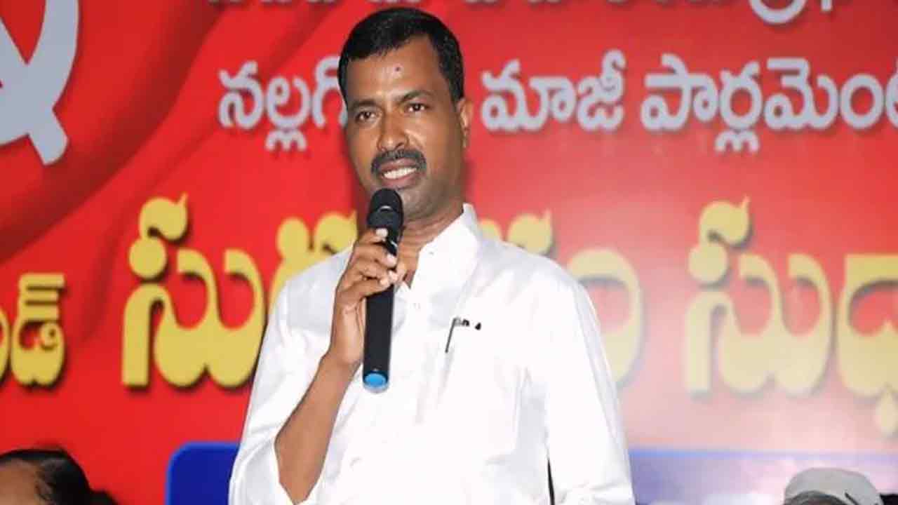 ఆర్టీసీ కార్మికులు ఆత్మహత్యలకు పాల్పడొద్దు : నెల్లికంటి