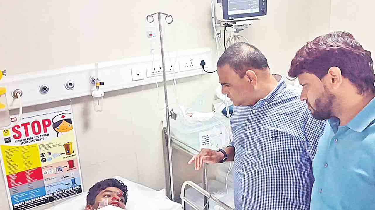 విద్యుత్‌ షాక్‌తో బాలుడికి తీవ్ర గాయాలు