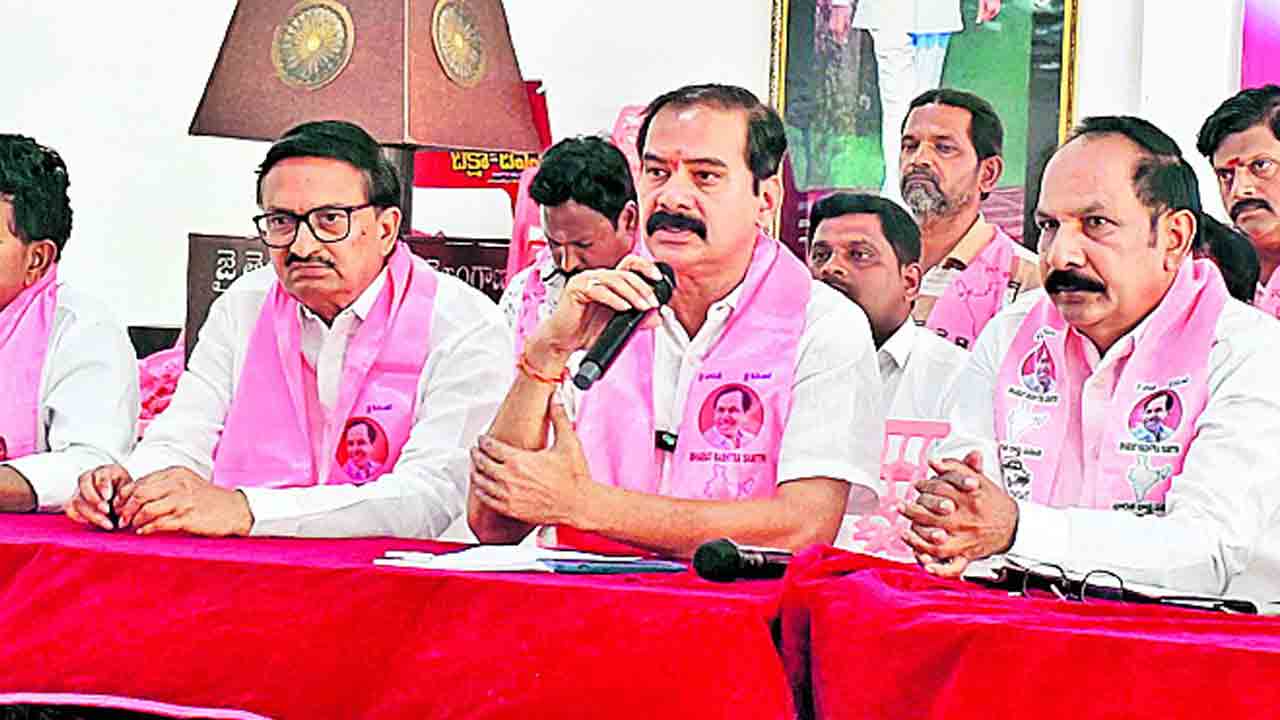 పూర్తి స్థాయిలో ప్రారంభించని కేంద్రాలు