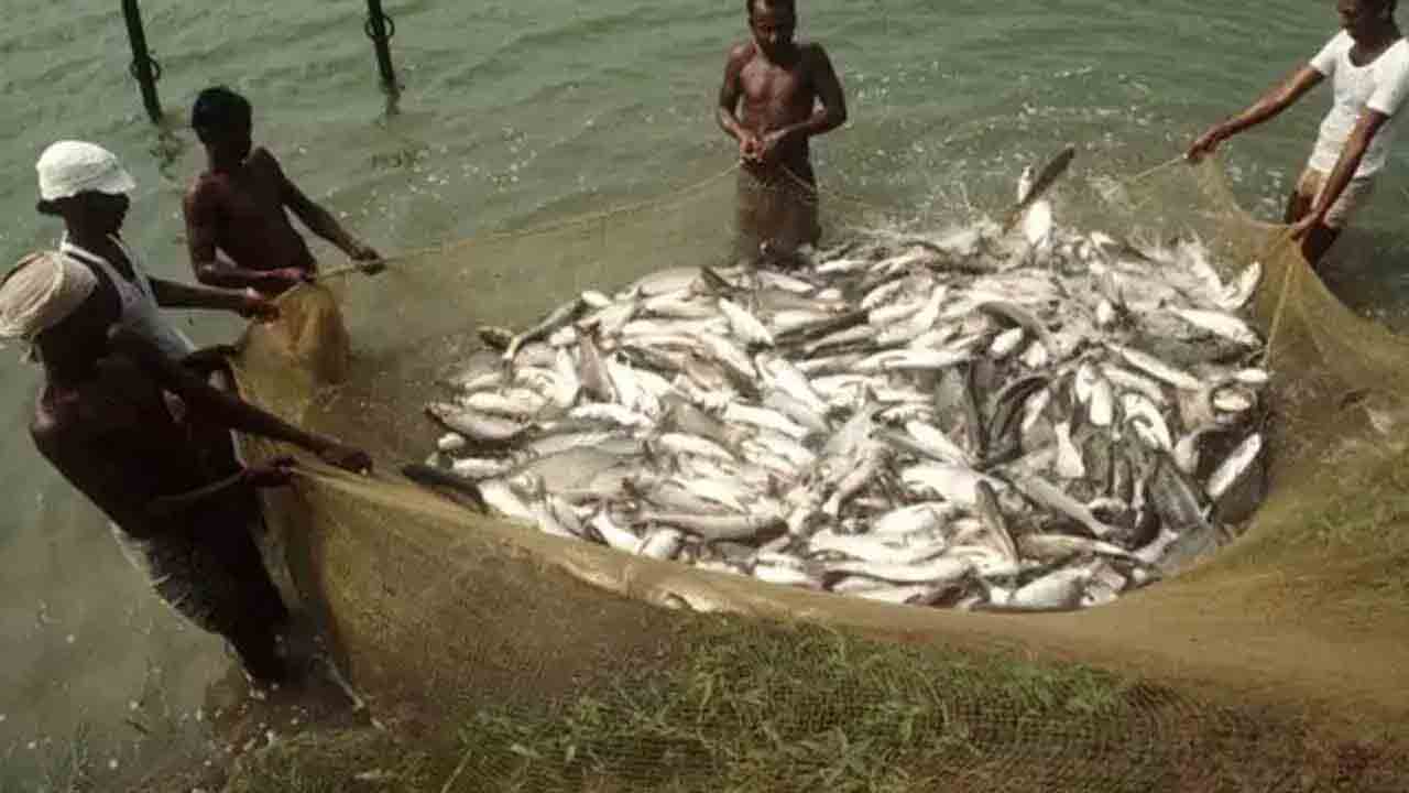 చేయి తడిపితేనే బిల్లు