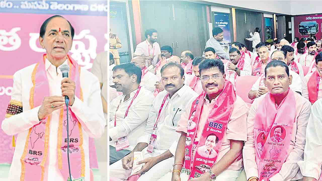 తెలంగాణ భవన్లో ఆవిర్భావ వేడుకలు