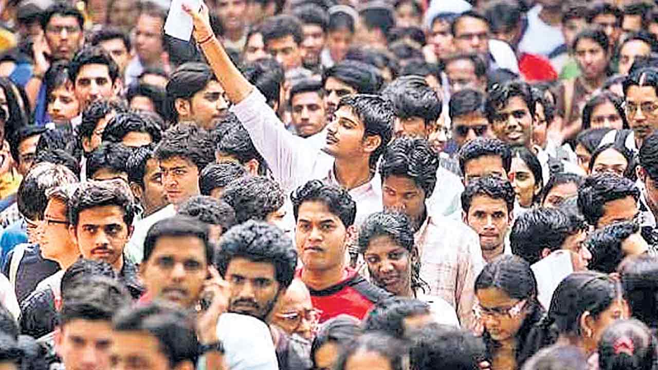 Unemployment | నిరుద్యోగంలో దేశంలోనే తెలంగాణ నంబర్‌వన్.. నివేదికలో సంచలన విషయాలు వెల్లడి