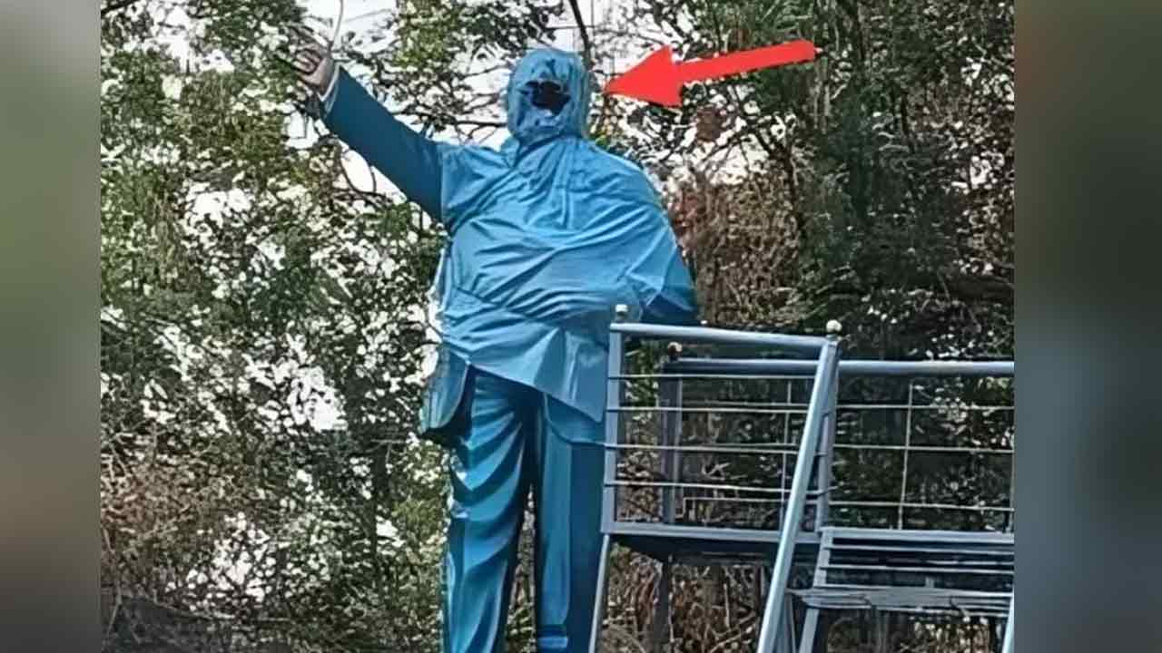 జయంతి రోజునే అంబేదర్క్ విగ్రహం ధ్వంసం