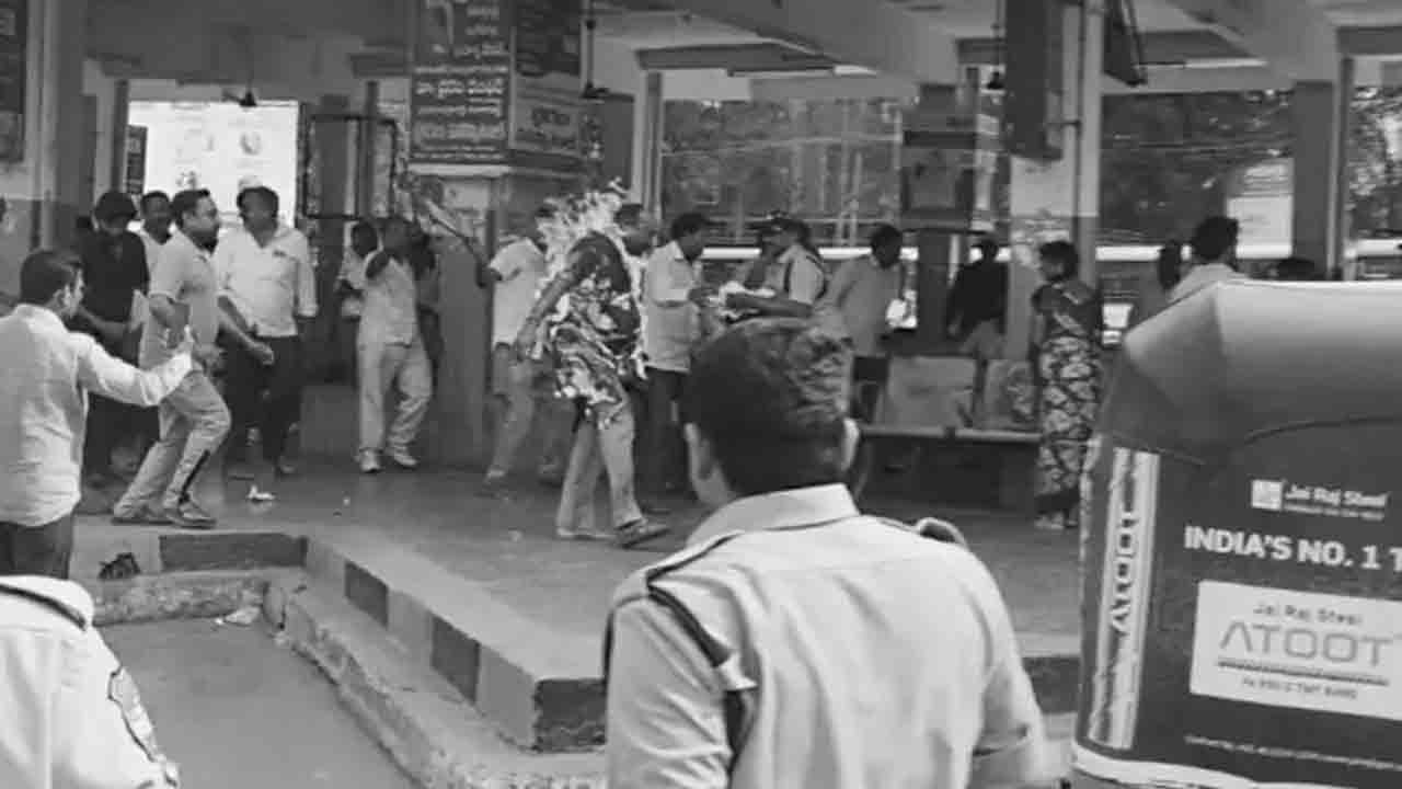 ఆత్మహత్యాయత్నానికి సర్కార్‌దే బాధ్యత