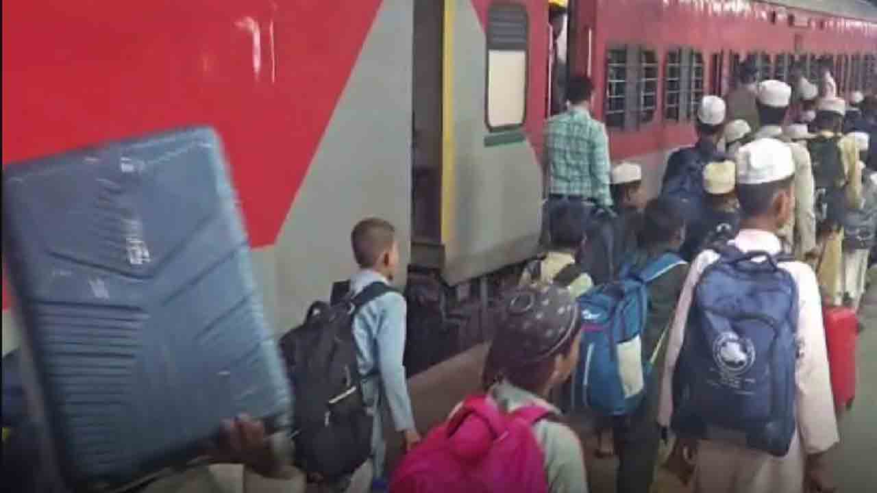 167 children rescued | 167 మంది పిల్లలను పని కోసం రైలులో తరలింపు.. రక్షించిన పోలీసులు