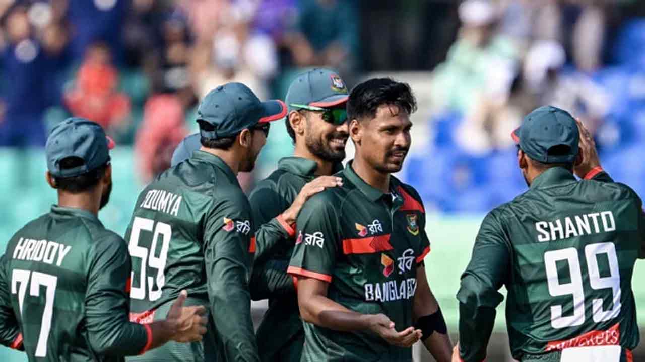 బంగ్లా శుభారంభం