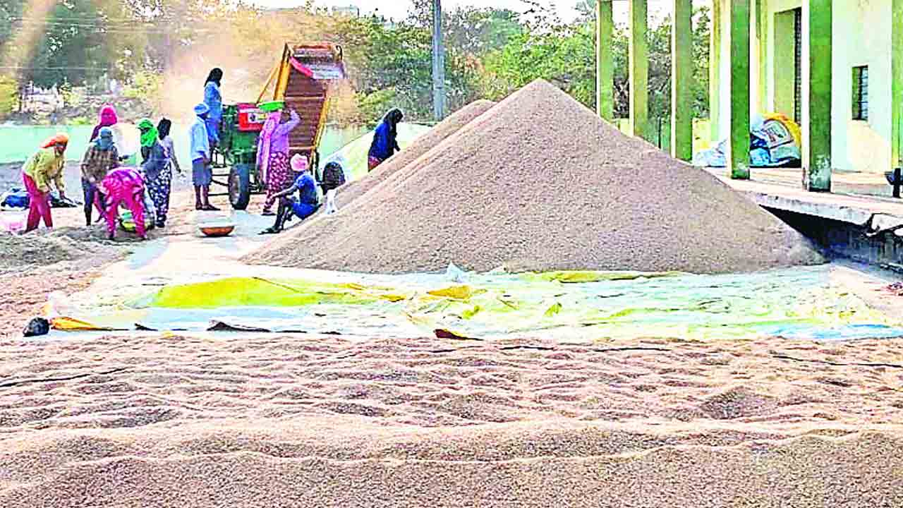 అన్నదాత అరిగోస