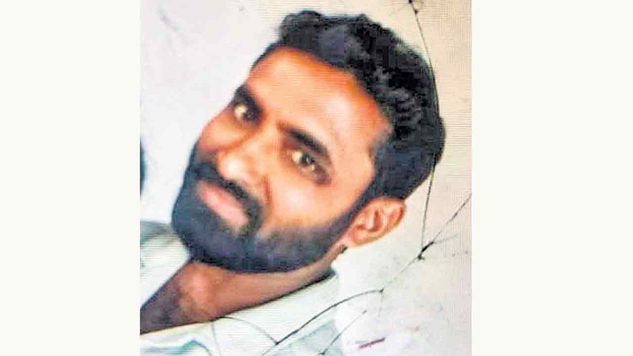 సింగరేణి సివిల్‌ కాంట్రాక్టర్‌ ఆత్మహత్య