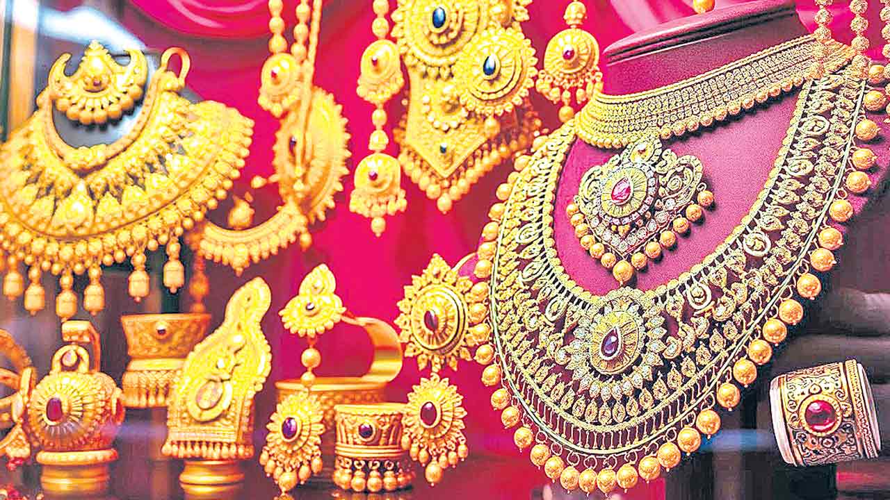 Indian Gold Market | నగలకు డిమాండ్‌ నై..గోల్డ్‌ ఇన్వెస్ట్‌మెంట్లకు పెరిగిన గిరాకీ