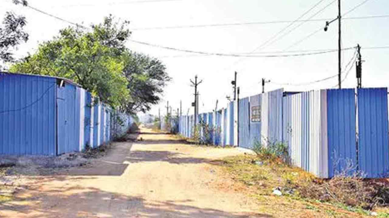 Nadargul Lands | అవును.. అది ప్రభుత్వ భూమే.. కానీ కోర్టులో ఉన్నది.. నాదర్‌గూల్ భూ వివాదంపై కోహినూర్ ప్రకటన