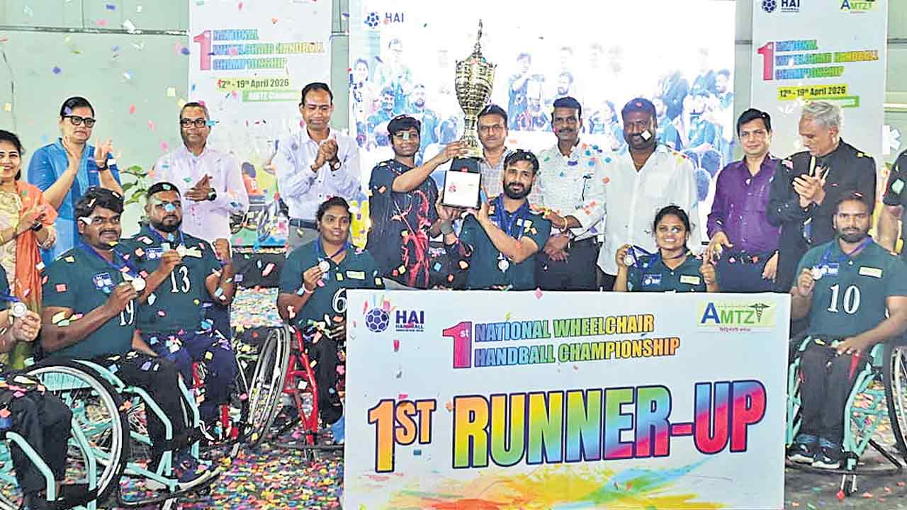 జాతీయ వీల్‌చైర్‌ హ్యాండ్‌బాల్‌ రన్నరప్‌ తెలంగాణ