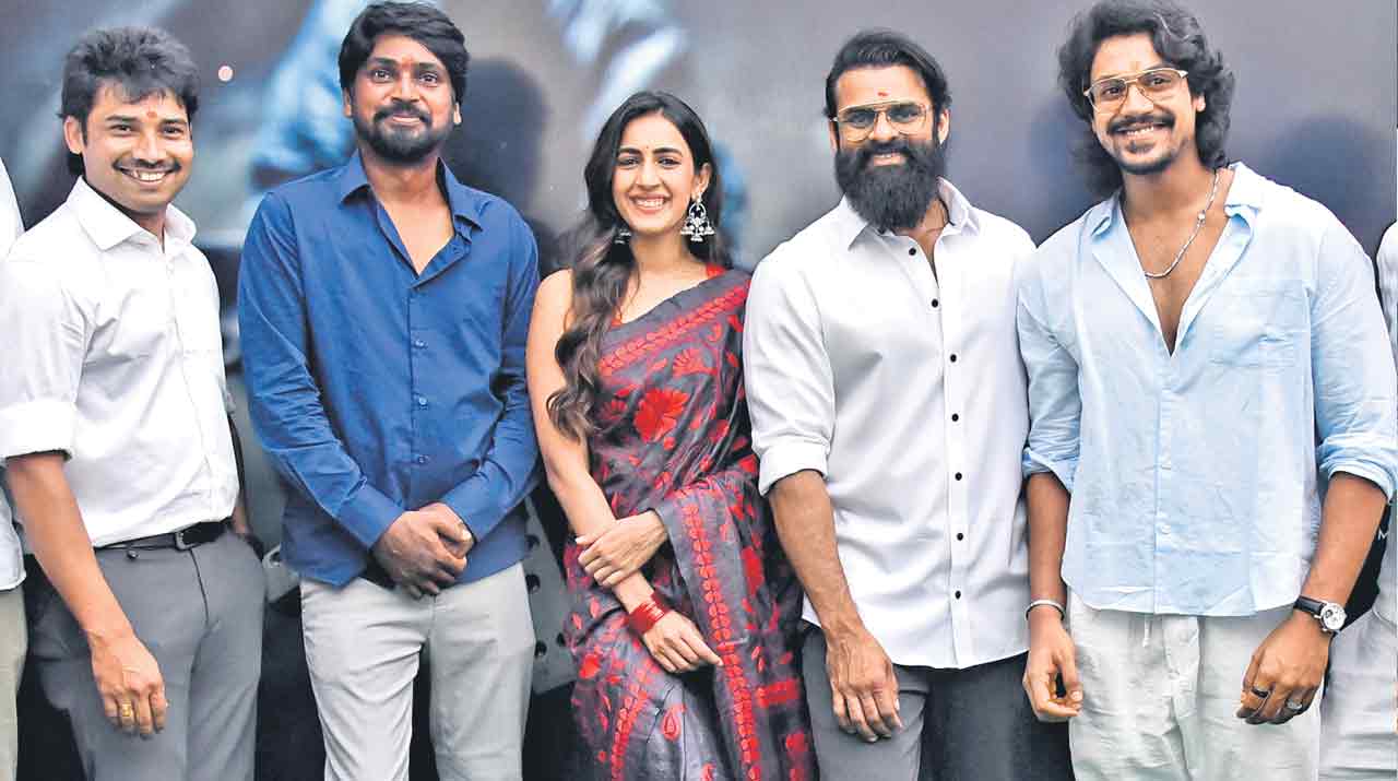 సీట్‌ ఎడ్జ్‌ థ్రిల్లర్‌గా ఆస్మాన్‌