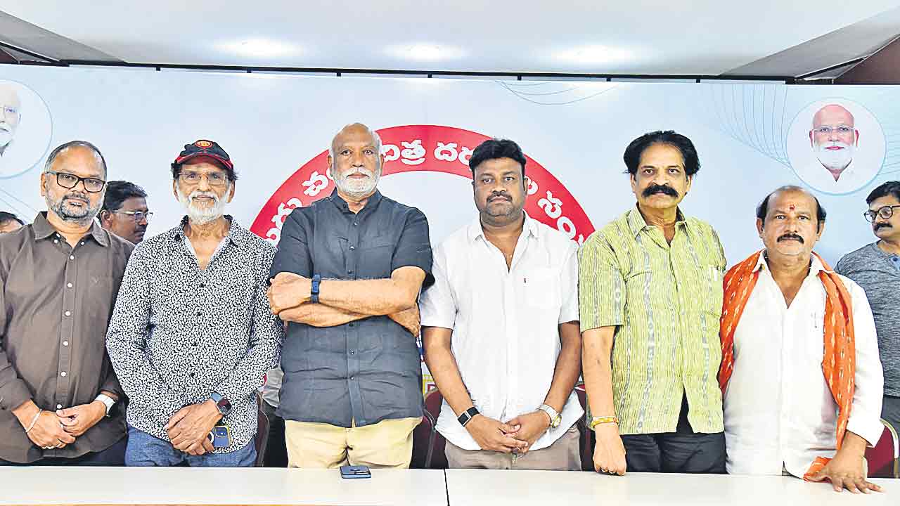 టీఎఫ్‌డీఏ కోసం ముప్ఫైకోట్లతో పది సినిమాలు