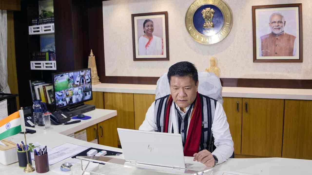 అరుణాచల్‌ సీఎం బంధుప్రీతి