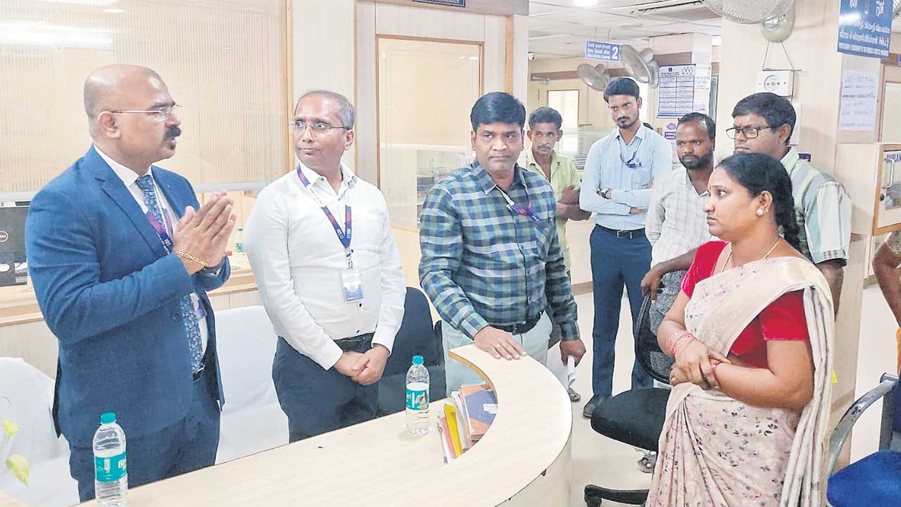 మా బంగారం ఎప్పుడిస్తరు?