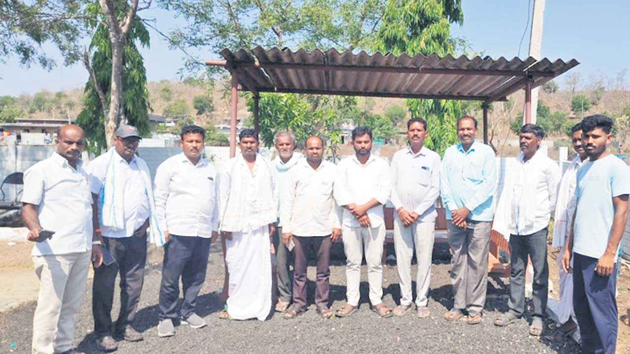 అరెస్టుల పర్వం